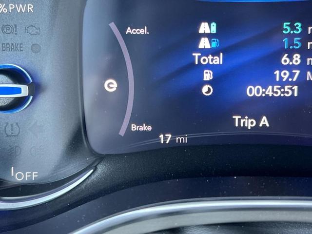 Photo of 2025 Diamond Black Chrysler Pacifica Hybrid