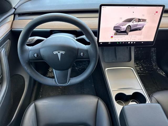 Photo of 2024 Gray Tesla Model Y