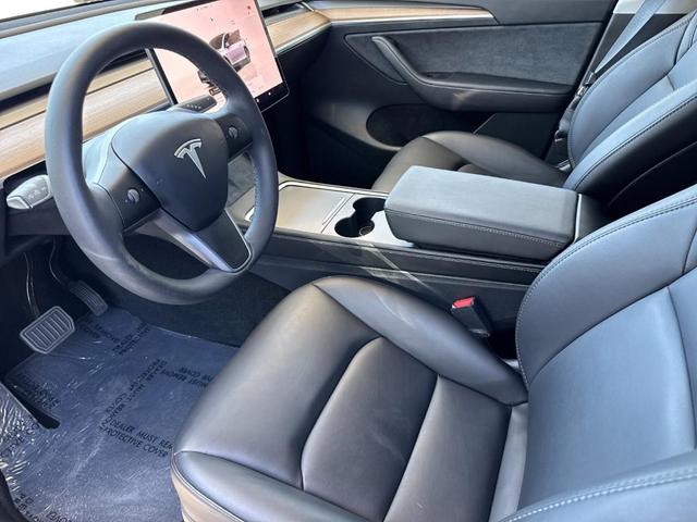 Photo of 2024 Gray Tesla Model Y