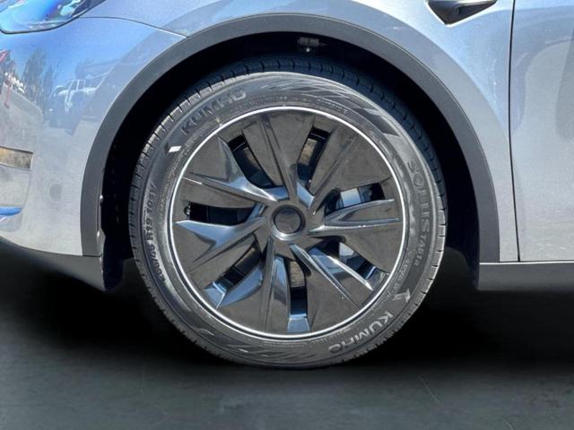 Photo of 2024 Gray Tesla Model Y