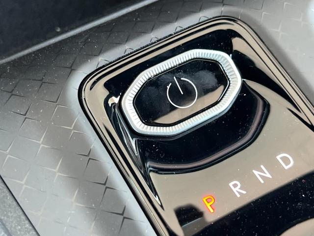 Photo of 2025 Metallic Jeep Wagoneer S