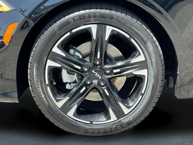 Photo of 2024 Ebony Black Kia K5
