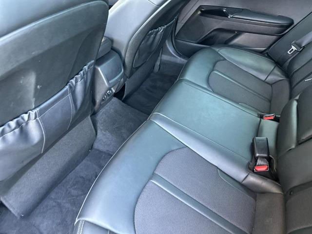 Photo of 2024 Ebony Black Kia K5