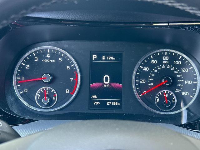 Photo of 2024 Ebony Black Kia K5