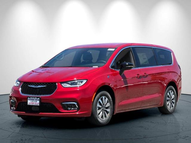 Photo of 2025 Red Chrysler Pacifica Hybrid