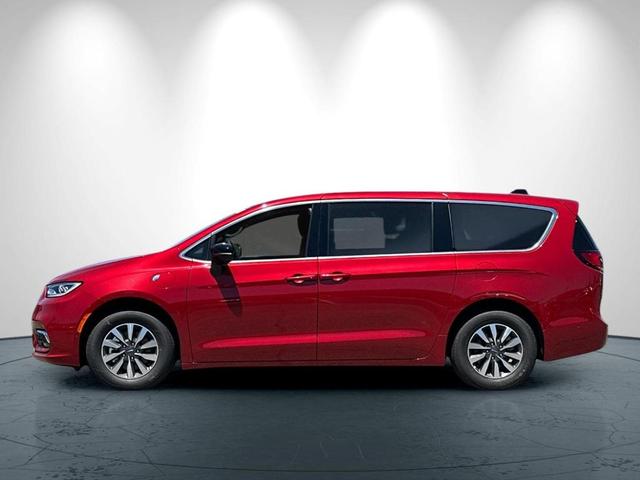 Photo of 2025 Red Chrysler Pacifica Hybrid