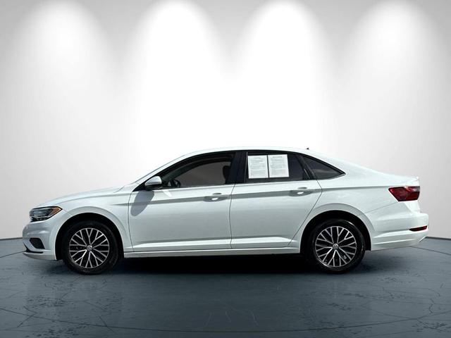 Photo of 2021 Pure White Volkswagen Jetta