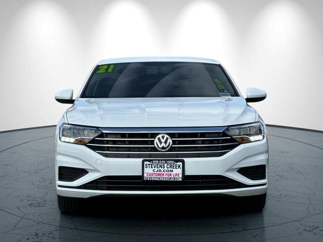 Photo of 2021 Pure White Volkswagen Jetta
