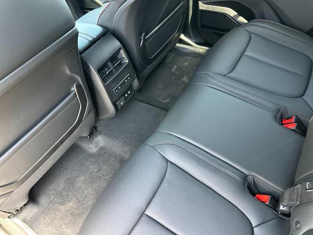 Photo of 2025 Diamond Black Jeep Wagoneer S