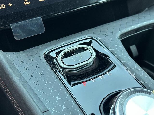 Photo of 2025 Diamond Black Jeep Wagoneer S