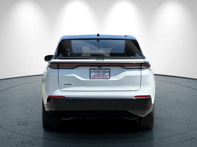 Photo of 2025 Bright White Clearcoat Jeep Wagoneer S