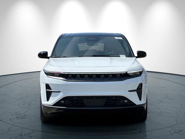 Photo of 2025 Bright White Clearcoat Jeep Wagoneer S