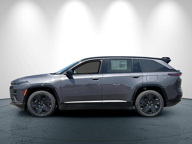 Photo of 2025 Metallic Jeep Wagoneer S