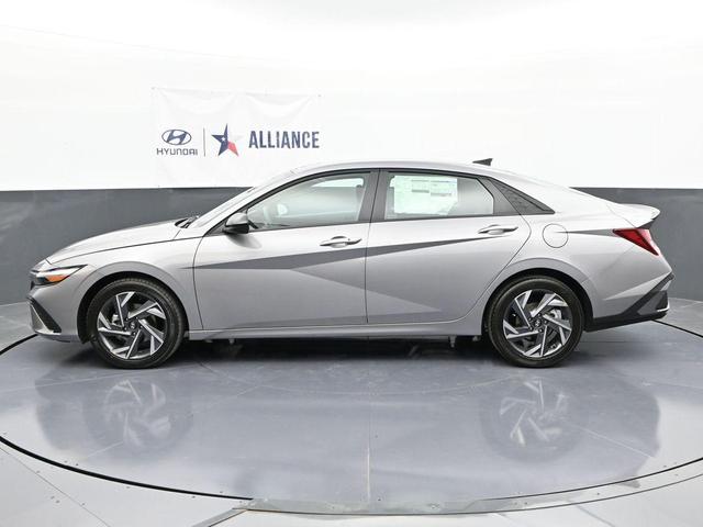 Photo of 2025 Metal Hyundai ELANTRA