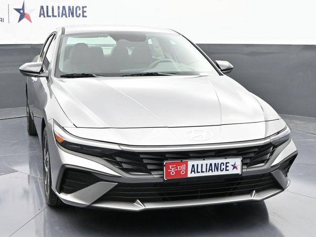 Photo of 2025 Metal Hyundai ELANTRA