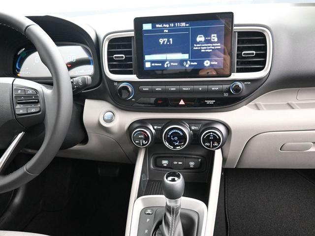 Photo of 2025 Shimmering Silver Hyundai VENUE