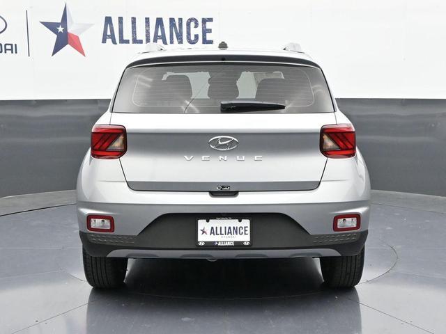 Photo of 2025 Shimmering Silver Hyundai VENUE