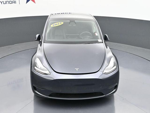 Photo of 2021 Gray Tesla Model Y