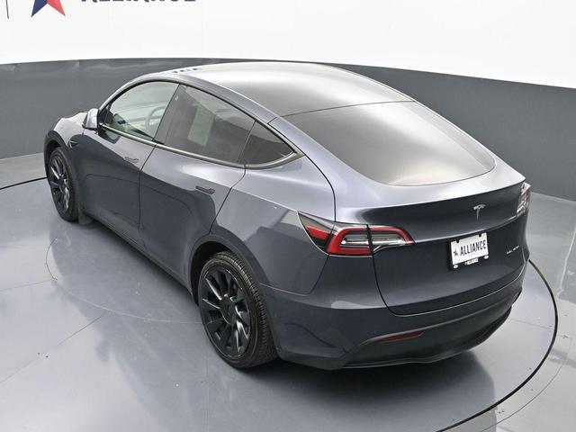 Photo of 2021 Gray Tesla Model Y