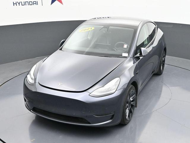 Photo of 2021 Gray Tesla Model Y