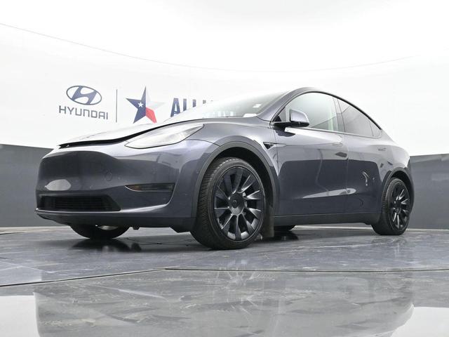 Photo of 2021 Gray Tesla Model Y