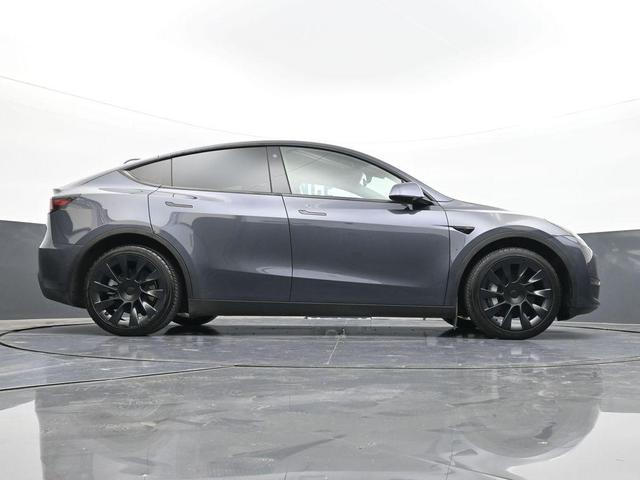 Photo of 2021 Gray Tesla Model Y