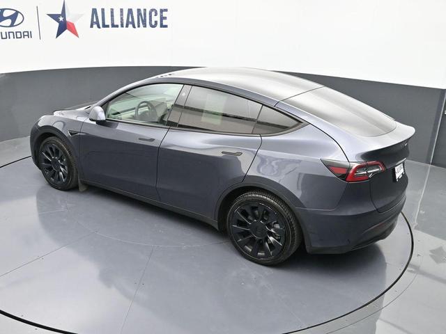 Photo of 2021 Gray Tesla Model Y