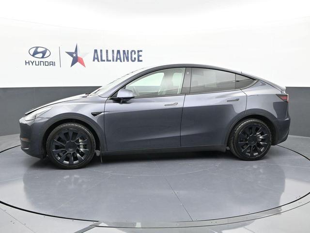 Photo of 2021 Gray Tesla Model Y