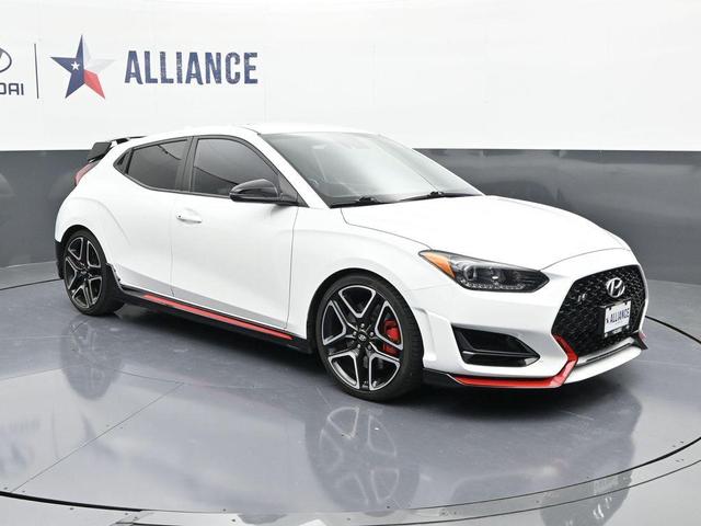 Photo of 2022 Lunar White Hyundai Veloster N