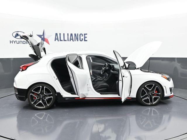 Photo of 2022 Lunar White Hyundai Veloster N