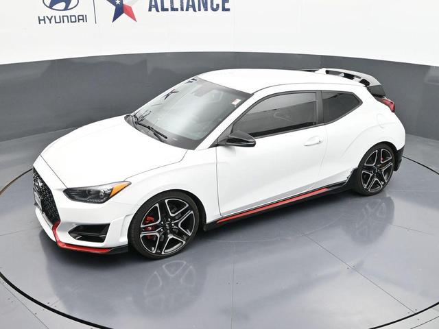 Photo of 2022 Lunar White Hyundai Veloster N