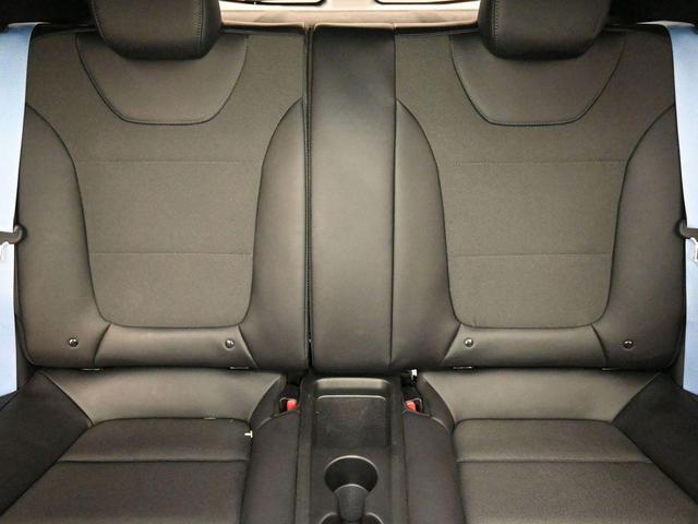 Photo of 2022 Lunar White Hyundai Veloster N