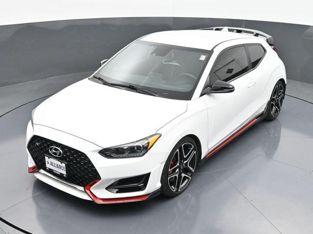 Photo of 2022 Lunar White Hyundai Veloster N