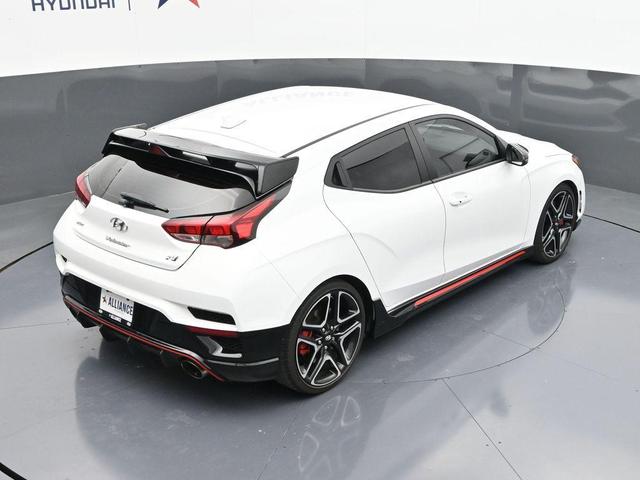 Photo of 2022 Lunar White Hyundai Veloster N