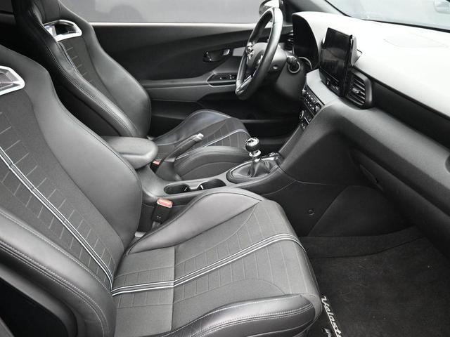 Photo of 2022 Lunar White Hyundai Veloster N