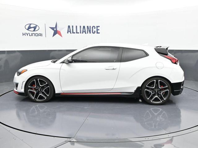 Photo of 2022 Lunar White Hyundai Veloster N