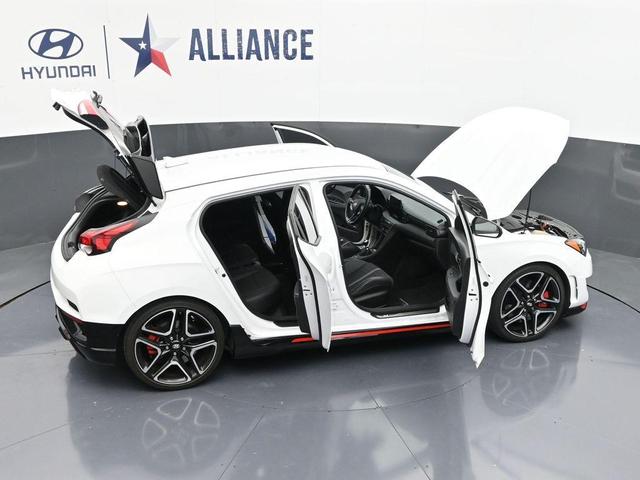 Photo of 2022 Lunar White Hyundai Veloster N