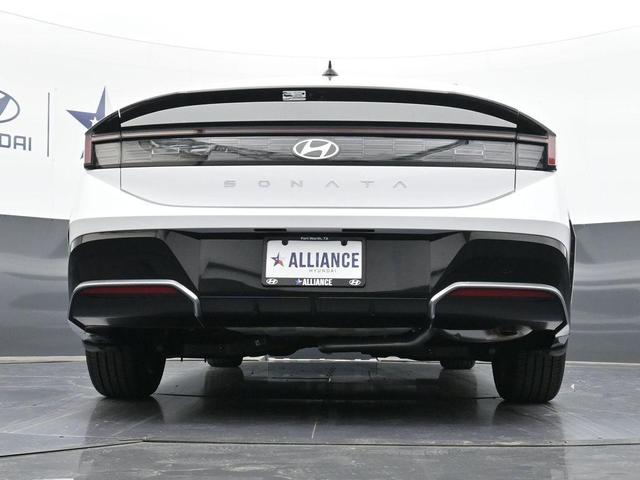 Photo of 2025 White Hyundai SONATA