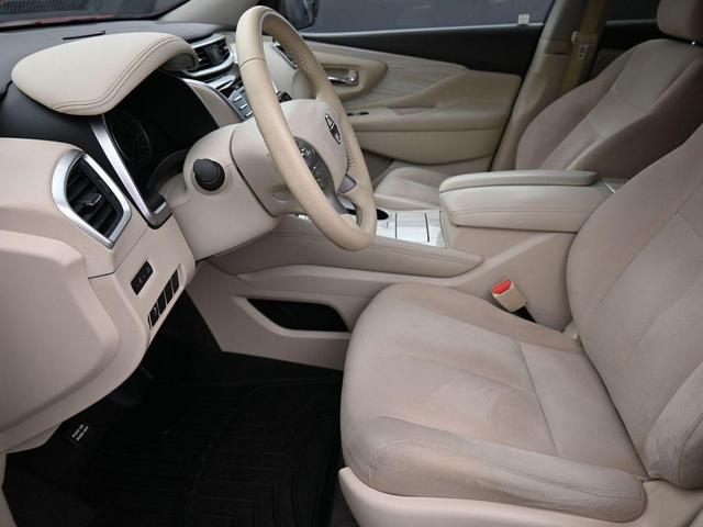 Photo of 2016 Cayenne Red Nissan Murano