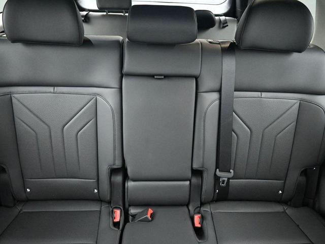 Photo of 2025 Shimmering Silver Hyundai SANTA FE