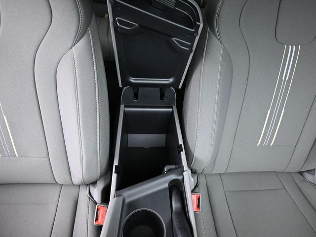 Photo of 2025 Metal Hyundai ELANTRA