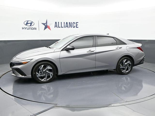 Photo of 2025 Metal Hyundai ELANTRA