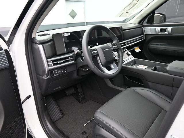 Photo of 2025 White Hyundai SANTA FE