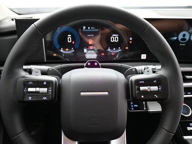 Photo of 2025 White Hyundai SANTA FE