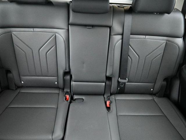 Photo of 2025 Phantom Black Hyundai SANTA FE