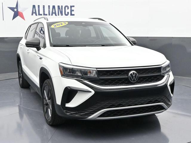 Photo of 2023 Pure White Volkswagen Taos