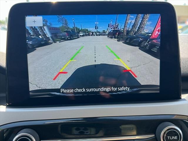 Photo of 2022 Red Metallic Ford Escape