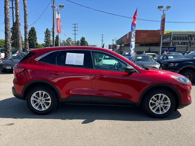 Photo of 2022 Red Metallic Ford Escape
