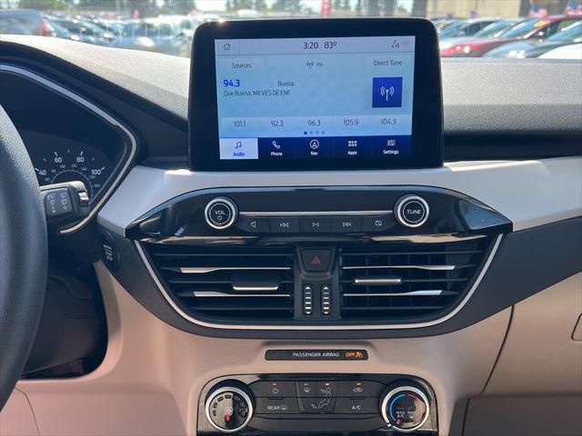 Photo of 2022 Red Metallic Ford Escape