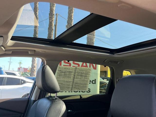 Photo of 2023 Caspian Blue Metallic Nissan Rogue